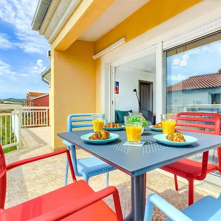 Sea-view In Kastel 아파트